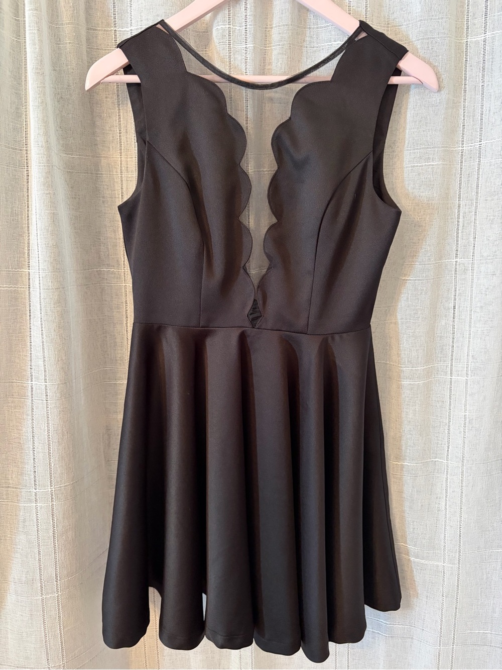 Black Scalloped Mesh-Inset Fit & Flare Dress size Small